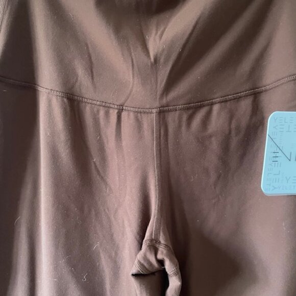 Yelete Active Brown Flared Leggings Size L NWT - Picture 3 of 10